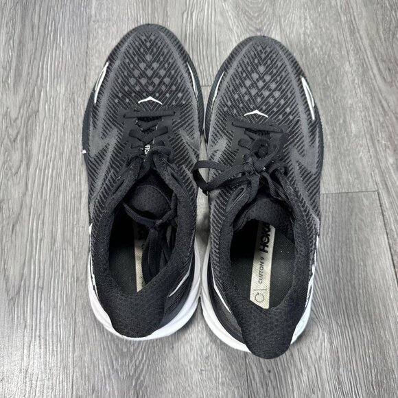 Athletic_Shoes